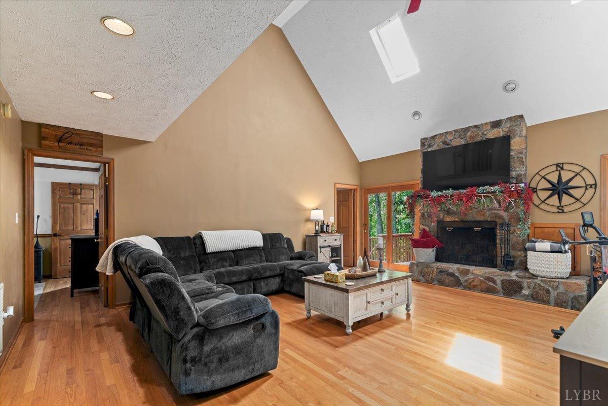 306 Fox Runn Drive, Lynchburg, Virginia image 22