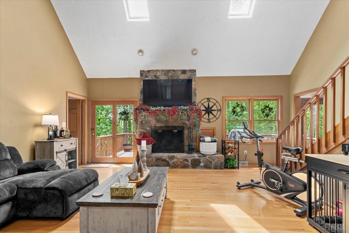 306 Fox Runn Drive, Lynchburg, Virginia image 25