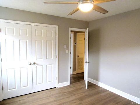 Tiny photo for 207 Martins Lane, Madison Heights, VA 24572 (MLS # 364817)