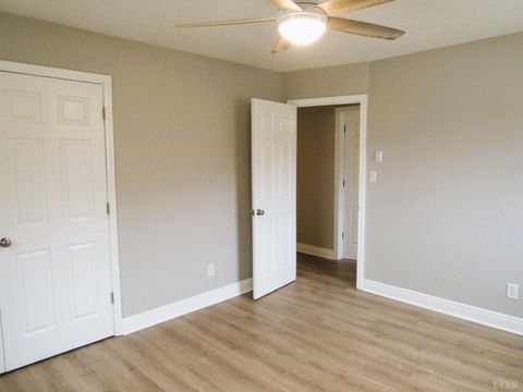 Tiny photo for 207 Martins Lane, Madison Heights, VA 24572 (MLS # 364817)