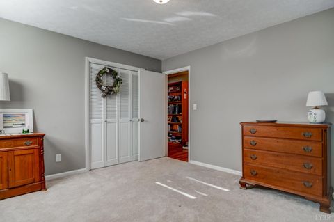 Tiny photo for 211 Robin Drive, Lynchburg, VA 24502 (MLS # 364178)