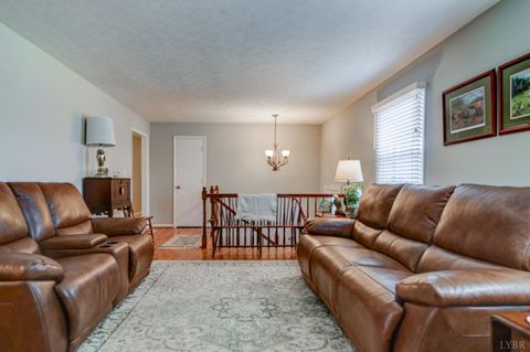 Tiny photo for 211 Robin Drive, Lynchburg, VA 24502 (MLS # 364178)