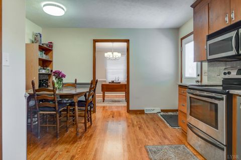 Tiny photo for 211 Robin Drive, Lynchburg, VA 24502 (MLS # 364178)