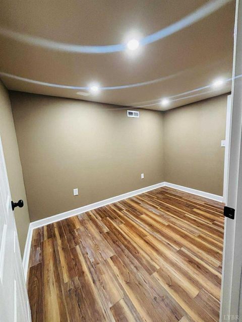 Tiny photo for 626 Florida Ave Ave, Lynchburg, VA 24551 (MLS # 362548)