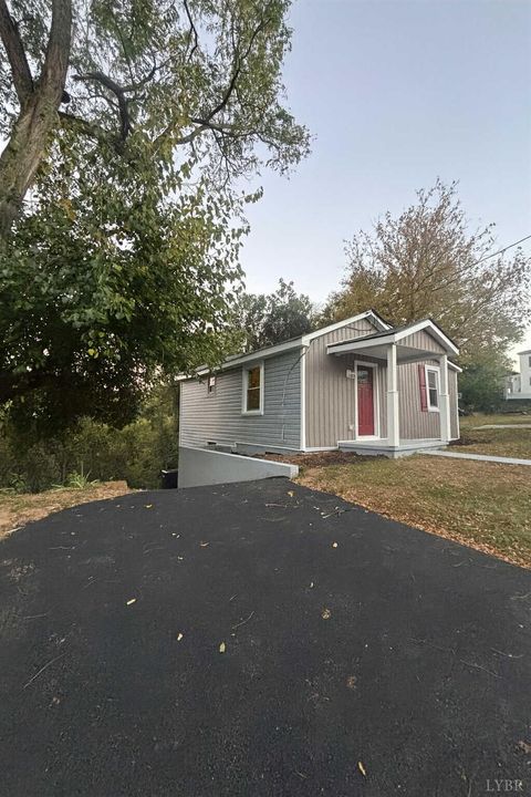 Tiny photo for 626 Florida Ave Ave, Lynchburg, VA 24551 (MLS # 362548)