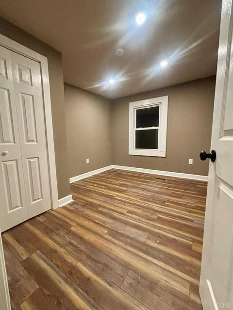 Tiny photo for 626 Florida Ave Ave, Lynchburg, VA 24551 (MLS # 362548)