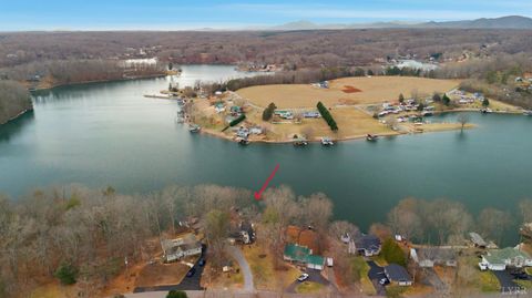 Tiny photo for 497 Long Island Drive, Moneta, VA 24121 (MLS # 364105)