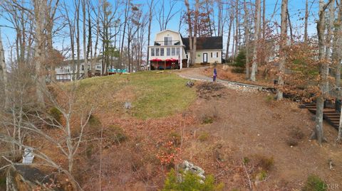 Tiny photo for 497 Long Island Drive, Moneta, VA 24121 (MLS # 364105)
