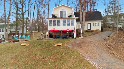 Tiny photo for 497 Long Island Drive, Moneta, VA 24121 (MLS # 364105)