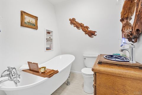 Tiny photo for 497 Long Island Drive, Moneta, VA 24121 (MLS # 364105)