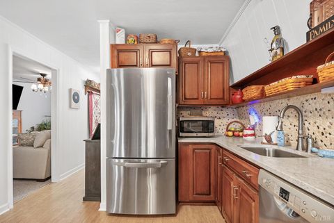 Tiny photo for 497 Long Island Drive, Moneta, VA 24121 (MLS # 364105)