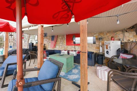 Tiny photo for 497 Long Island Drive, Moneta, VA 24121 (MLS # 364105)