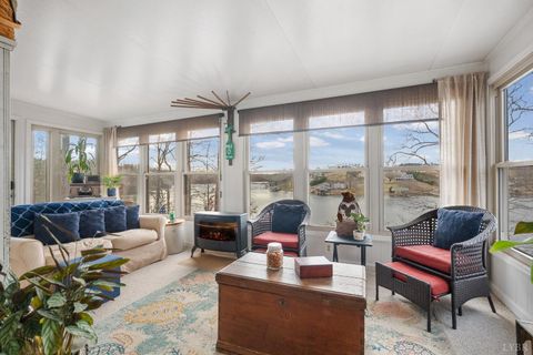 Tiny photo for 497 Long Island Drive, Moneta, VA 24121 (MLS # 364105)