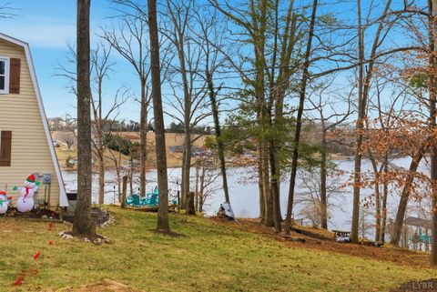 Tiny photo for 497 Long Island Drive, Moneta, VA 24121 (MLS # 364105)