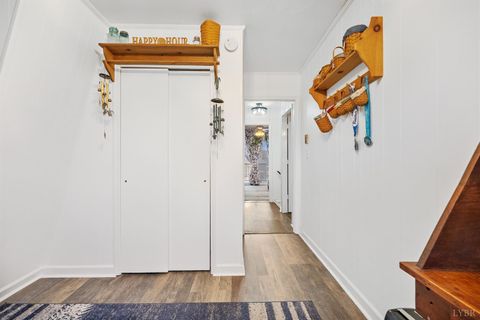 Tiny photo for 497 Long Island Drive, Moneta, VA 24121 (MLS # 364105)