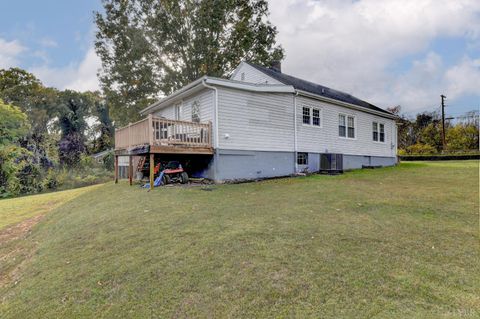 Tiny photo for 736 Selene Street, Lynchburg, VA 24503 (MLS # 362744)