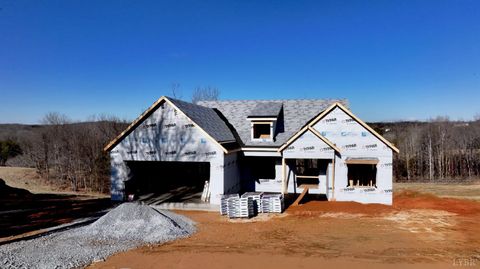 Tiny photo for 6 Leesville Road, Evington, VA 24550 (MLS # 364116)