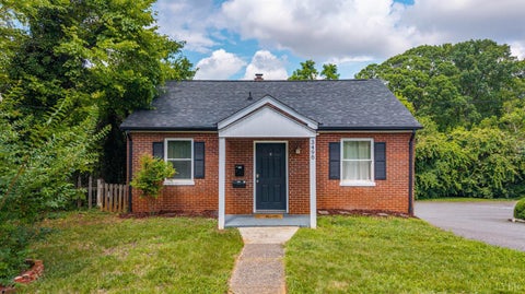 Photo of 3498 Powhatan Street, Lynchburg, VA 24501 (MLS # 367760)