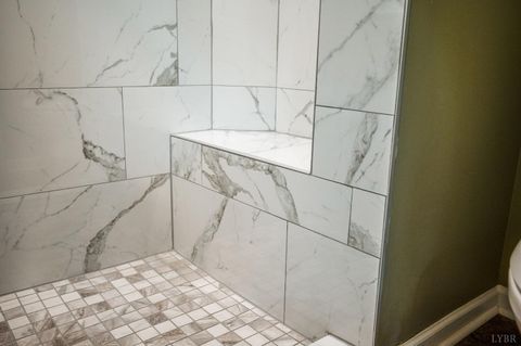 Tiny photo for 1118 Jefferson Way, Forest, VA 24551 (MLS # 366269)