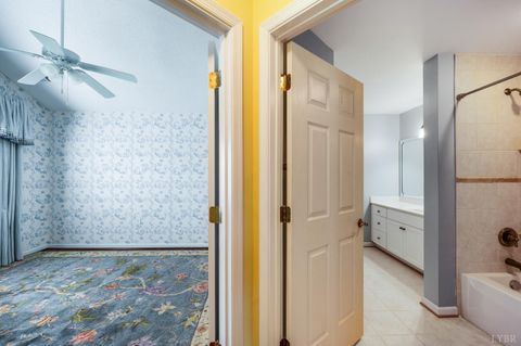 Tiny photo for 1118 Jefferson Way, Forest, VA 24551 (MLS # 366269)