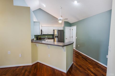 Tiny photo for 1118 Jefferson Way, Forest, VA 24551 (MLS # 366269)