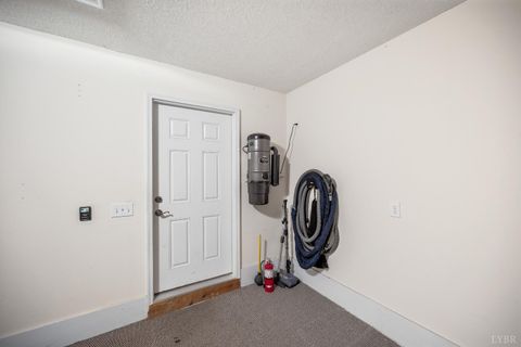 Tiny photo for 1118 Jefferson Way, Forest, VA 24551 (MLS # 366269)