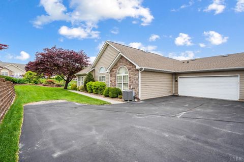 Tiny photo for 1118 Jefferson Way, Forest, VA 24551 (MLS # 366269)