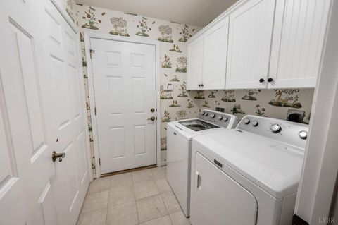 Tiny photo for 1118 Jefferson Way, Forest, VA 24551 (MLS # 366269)