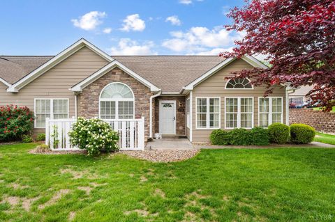 Photo of 1118 Jefferson Way, Forest, VA 24551 (MLS # 366269)