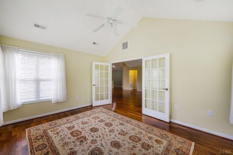 Tiny photo for 1118 Jefferson Way, Forest, VA 24551 (MLS # 366269)