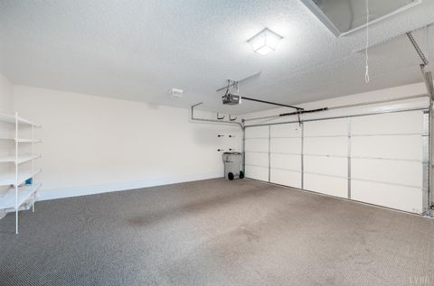 Tiny photo for 1118 Jefferson Way, Forest, VA 24551 (MLS # 366269)