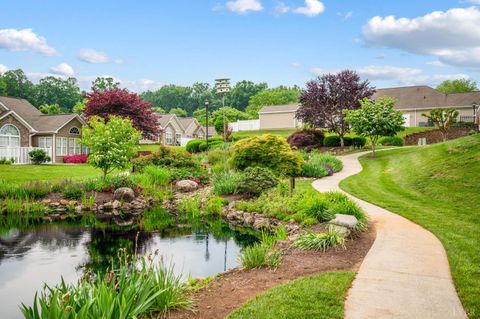 Tiny photo for 1118 Jefferson Way, Forest, VA 24551 (MLS # 366269)