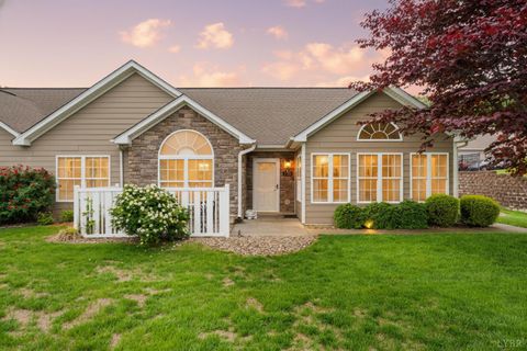 Tiny photo for 1118 Jefferson Way, Forest, VA 24551 (MLS # 366269)