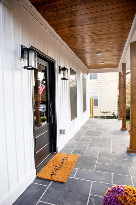 Tiny photo for 807 Grove Street, Bedford, VA 24523 (MLS # 363917)