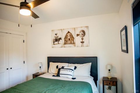 Tiny photo for 807 Grove Street, Bedford, VA 24523 (MLS # 363917)