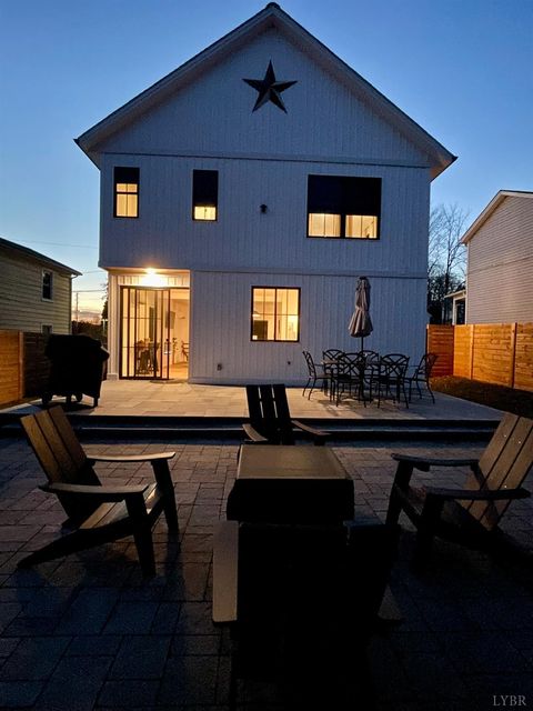 Tiny photo for 807 Grove Street, Bedford, VA 24523 (MLS # 363917)