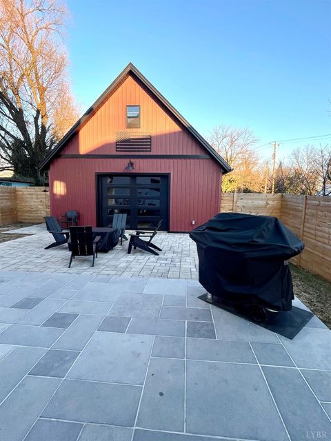 Tiny photo for 807 Grove Street, Bedford, VA 24523 (MLS # 363917)