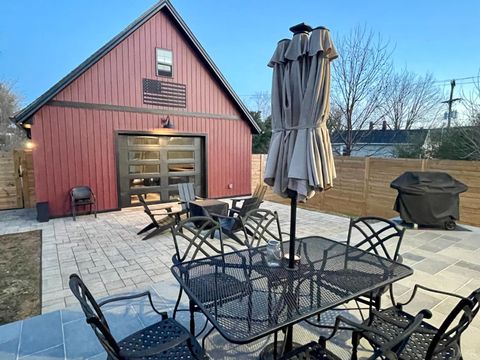 Tiny photo for 807 Grove Street, Bedford, VA 24523 (MLS # 363917)