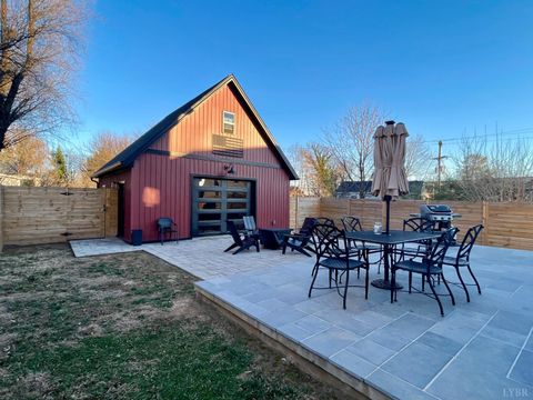 Tiny photo for 807 Grove Street, Bedford, VA 24523 (MLS # 363917)