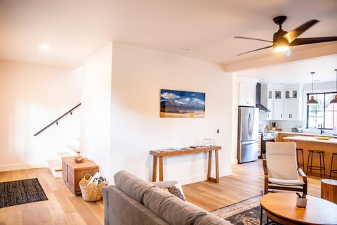 Tiny photo for 807 Grove Street, Bedford, VA 24523 (MLS # 363917)