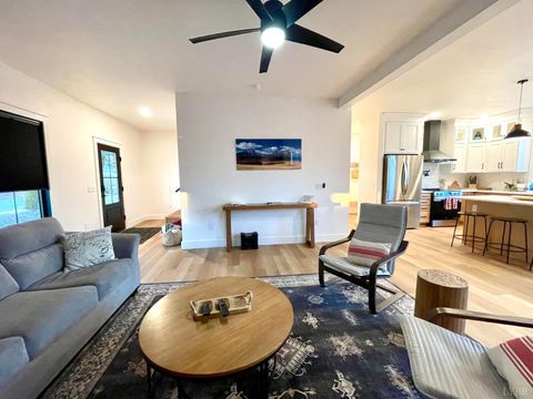 Tiny photo for 807 Grove Street, Bedford, VA 24523 (MLS # 363917)