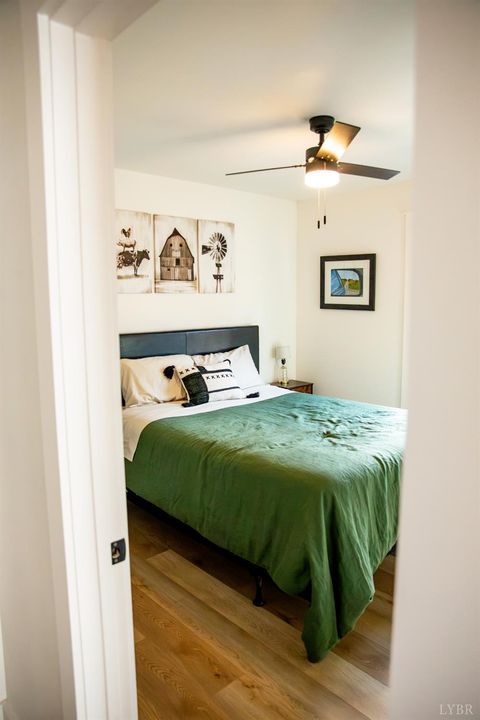 Tiny photo for 807 Grove Street, Bedford, VA 24523 (MLS # 363917)