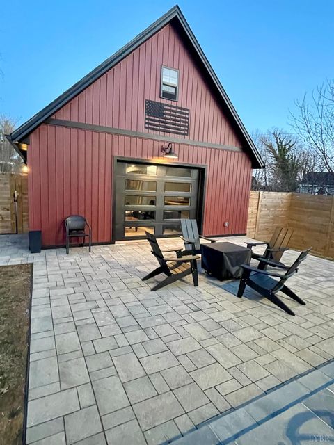 Tiny photo for 807 Grove Street, Bedford, VA 24523 (MLS # 363917)