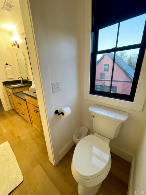 Tiny photo for 807 Grove Street, Bedford, VA 24523 (MLS # 363917)