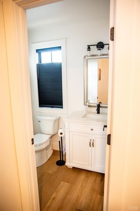 Tiny photo for 807 Grove Street, Bedford, VA 24523 (MLS # 363917)