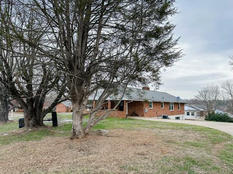 Tiny photo for 5904 Rhonda Rd Rd, Lynchburg, VA 24502 (MLS # 361748)