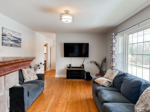 Tiny photo for 5904 Rhonda Rd Rd, Lynchburg, VA 24502 (MLS # 361748)