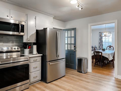 Tiny photo for 5904 Rhonda Rd Rd, Lynchburg, VA 24502 (MLS # 361748)