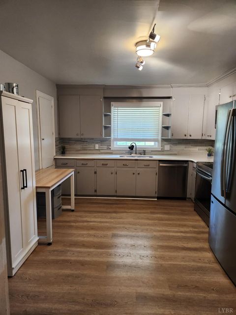 Tiny photo for 5904 Rhonda Rd Rd, Lynchburg, VA 24502 (MLS # 361748)