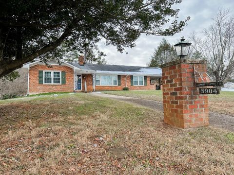 Tiny photo for 5904 Rhonda Rd Rd, Lynchburg, VA 24502 (MLS # 361748)